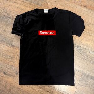 Supreme Tshirt